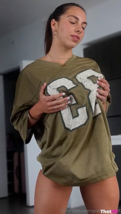 Brattygbaby new Onlyfans video so Hot – Viral